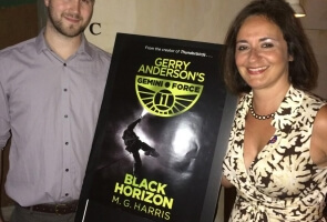 The amazing author M.G. Harris joins us for Scifi Wales